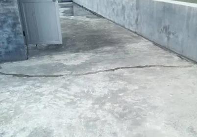 焉耆楼顶漏水维修公司分享下如何解决卫生间隐蔽部位漏水的问题?